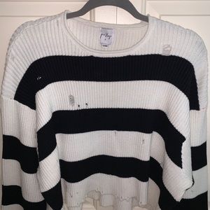 Princess Polly - Distressed Sweater
